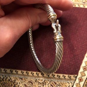 Beautiful XS David Yurman sterling cable buckle bracelet, 18k gold accents